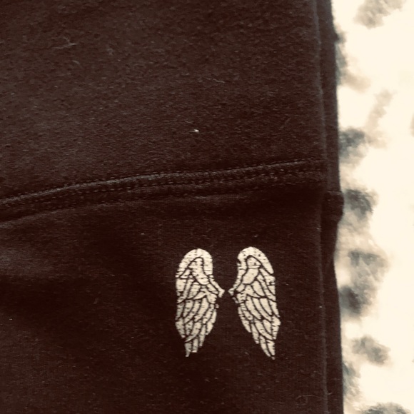 2 pairs of Victoria secret leggings small - Picture 4 of 7